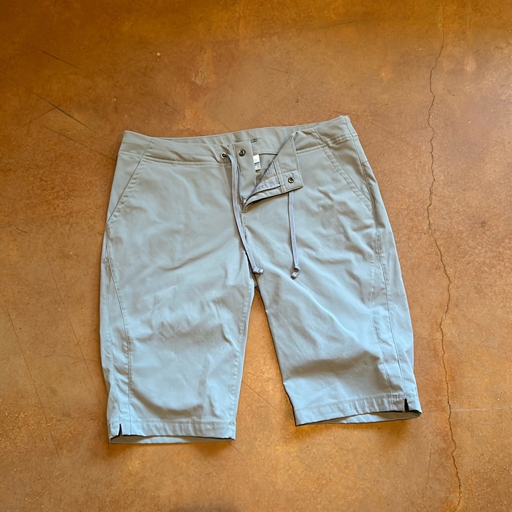 Columbia Shorts